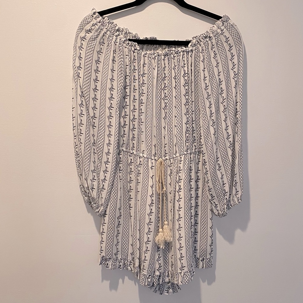 Boutique Off the Shoulder Romper Long Sleeve Navy White Size Medium Small